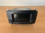 mercedes CLK W209 radio navigatie A2098205489 W203 c-klasse, Ophalen of Verzenden