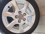 A vendre 4 jantes plus pneus