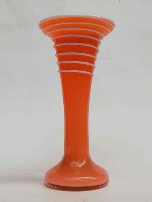 Mooi art deco vaasje in Tango glas - Tsjechië - jaren 30, Antiek en Kunst, Curiosa en Brocante, Ophalen of Verzenden