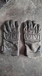 Gants cuir Triumph, Enlèvement, Gants