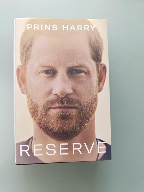 Boek Biografie Prins Harry RESERVE nog als nieuw, Boeken, Biografieën, Nieuw, Film, Tv en Media, Ophalen of Verzenden