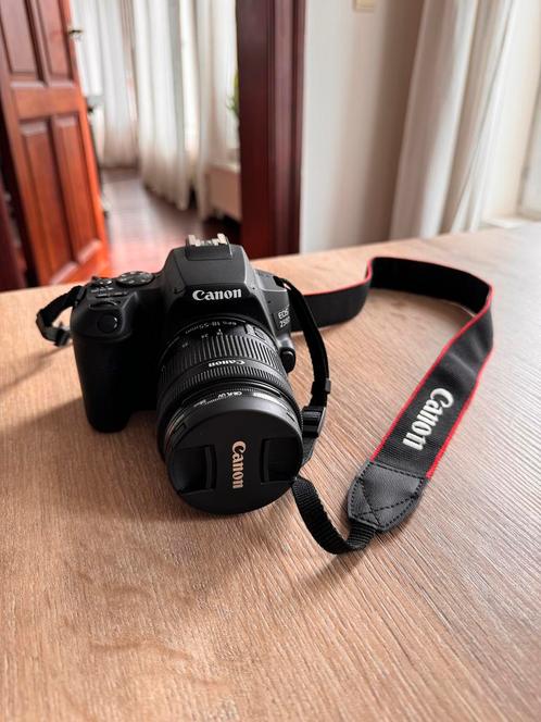 Canon EOS 250D 18-55mm + UV Filter + 128GB SD-kaart, Audio, Tv en Foto, Fotocamera's Digitaal, Zo goed als nieuw, Spiegelreflex