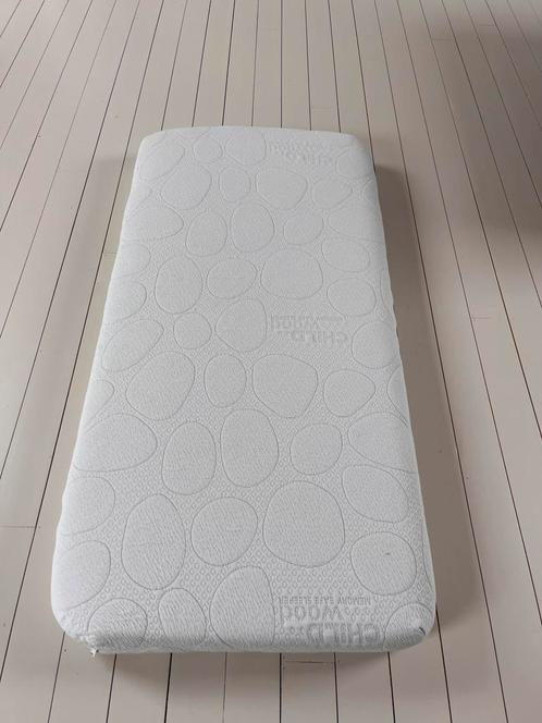 Childwood / Childhome matras 135 x 65 x 10 cm, Kinderen en Baby's, Kinderkamer | Bedden, Matras, Ophalen