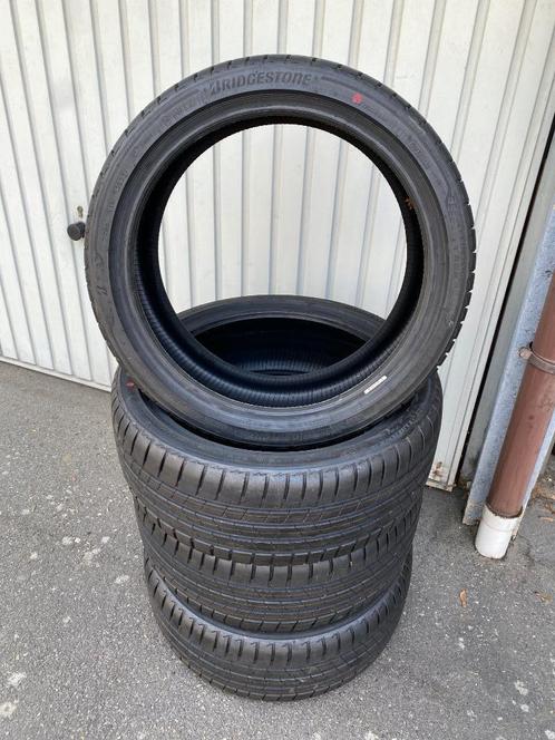 215-40-R18-89Y -- BRIDGESTONE -- 215-40-R18-89Y, Auto-onderdelen, Banden en Velgen, Band(en), Zomerbanden, 18 inch, 215 mm, Personenwagen