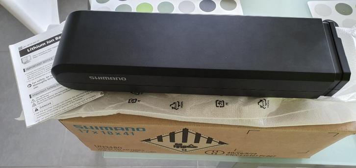 shimano batterij bte6001 504w nieuw, Fietsen en Brommers, Fietsaccessoires | Fietsaccu's, Nieuw, Ophalen of Verzenden