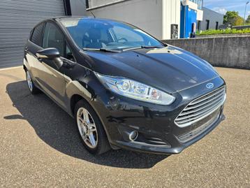 Ford Fiesta 1.5 TDCI Trend 2015 Airco, Navi + Garantie beschikbaar voor biedingen