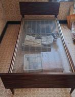 Vintage slaapkamer, Huis en Inrichting, Slaapkamer | Bedden, Ophalen, Gebruikt