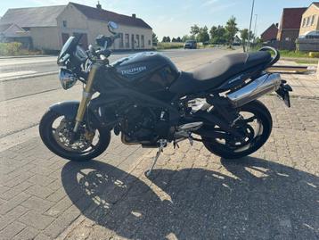 Triumph 	Street Triple 675 beschikbaar voor biedingen