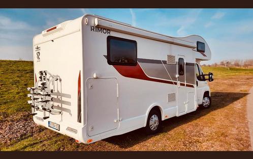 5 pers Alkoof twinbed afgesloten slaapkamer. Dubbele airco, Caravans en Kamperen, Mobilhomes, Particulier, tot en met 5, Alkoof