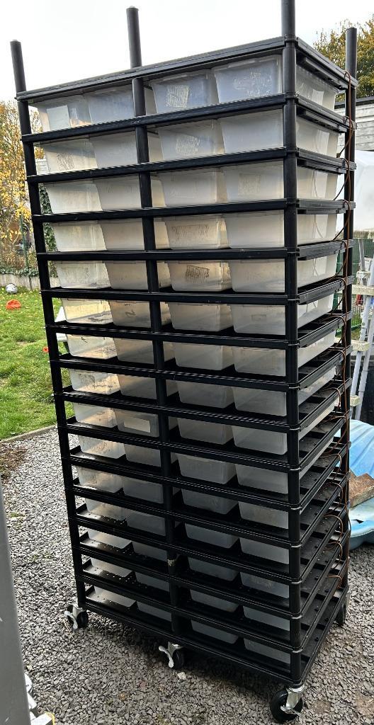 Vision V-18 Tub Hatchling Rack 15 Levels - 60 tubs, Dieren en Toebehoren, Reptielen en Amfibieën | Toebehoren, Gebruikt, Overige typen