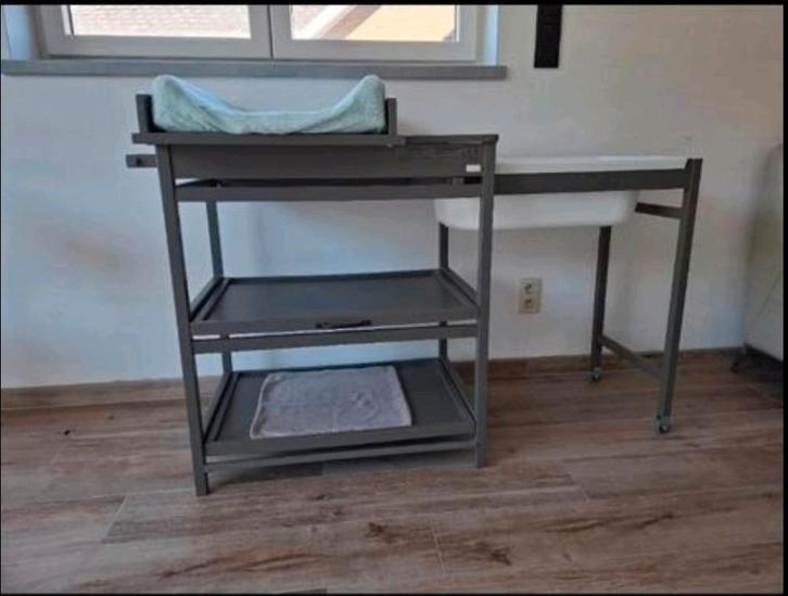 Aankleed-kussen en badje.
Merk: Quax, Huis en Inrichting, Slaapkamer | Stapelbedden en Hoogslapers, Ophalen of Verzenden