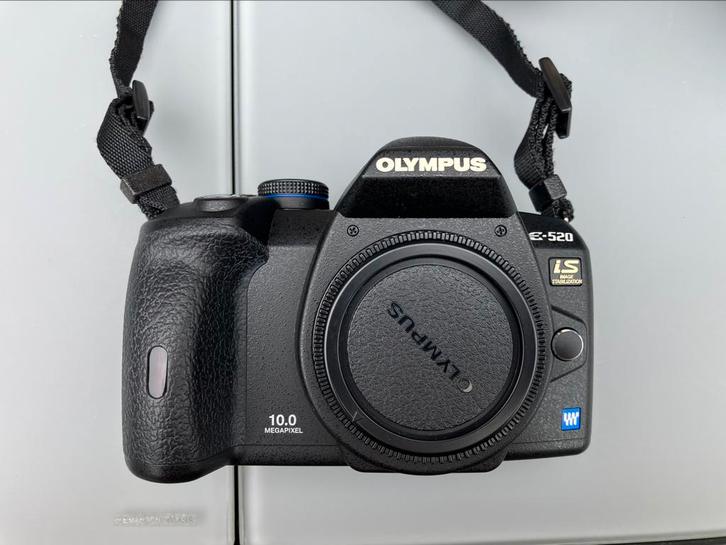 Olympus E 520 + M.ZUIKO ED 14‑42mm + ZUIKO ED 70-300mm, Audio, Tv en Foto, Fotocamera's Digitaal, Zo goed als nieuw, Olympus, 8 keer of meer