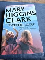 Mary Higgins Clark - Tweelingzusje, Comme neuf, Mary Higgins Clark, Enlèvement ou Envoi