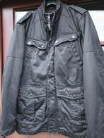 Zwarte herenjas Esprit Xl, Enlèvement