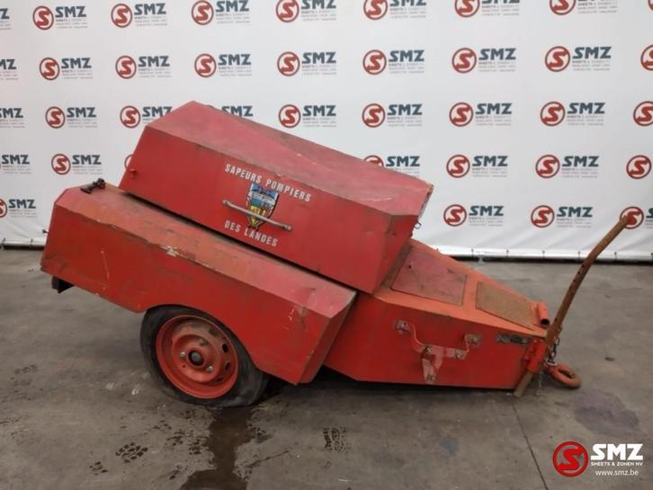 Occ remorque avec pompe à incendie + moteur essenc, Autos : Pièces & Accessoires, Pièces camion, Autres marques, Autres pièces automobiles