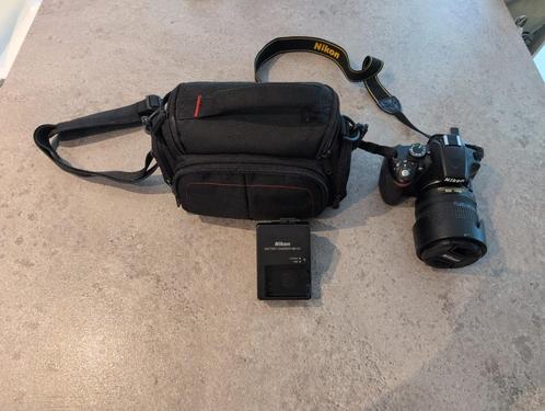 Nikon D3200 + 18-105mm lens Slechts 3517 clicks!, Audio, Tv en Foto, Fotocamera's Digitaal, Zo goed als nieuw, Spiegelreflex, Nikon