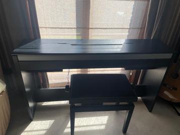 Piano beschikbaar voor biedingen