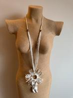 Collier blanc Ibiza, Bijoux, Sacs & Beauté, Colliers, Enlèvement, Comme neuf, Blanc
