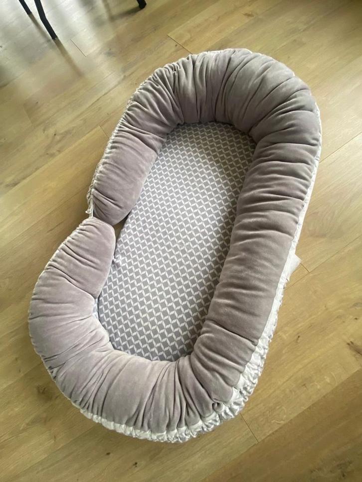 Babynestje, in perfecte staat. Merk QUAX, Kinderen en Baby's, Babywiegjes en Ledikanten, Zo goed als nieuw, Overige typen, Ophalen