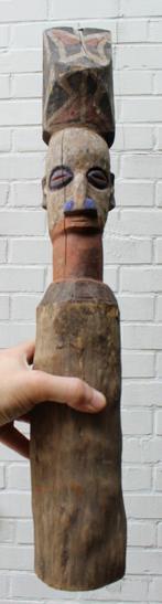 oud beeld van de YAKA uit CONGO, Antiek en Kunst, Ophalen of Verzenden