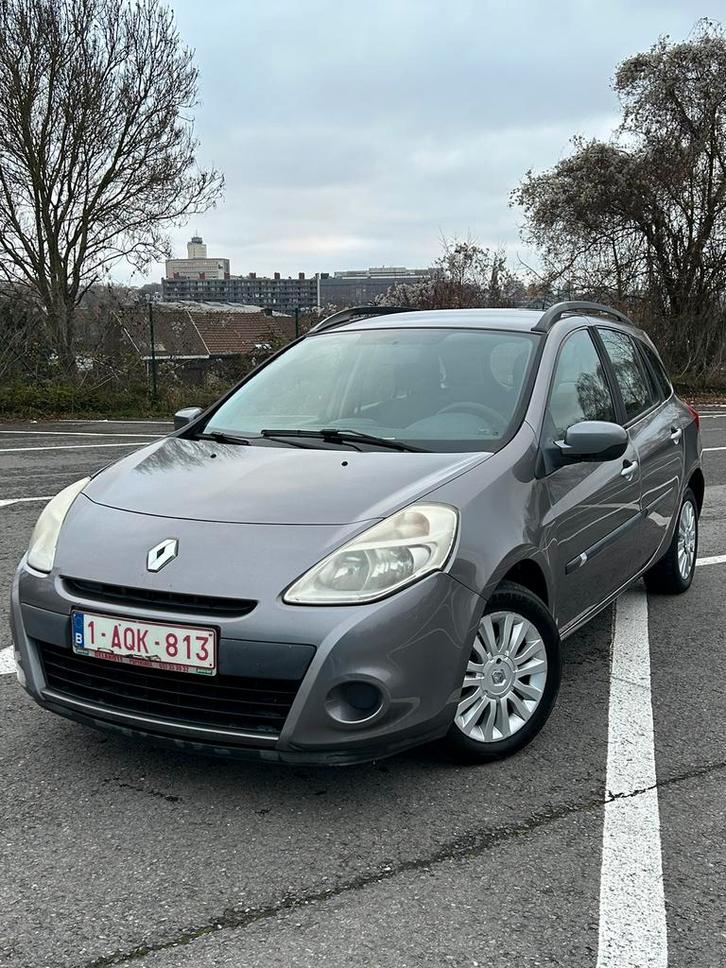 RENAULT CLIO BREAK ESSENCE EURO 5 ‼️, Autos, Renault, Particulier, Radio, Essence, Euro 5, Enlèvement