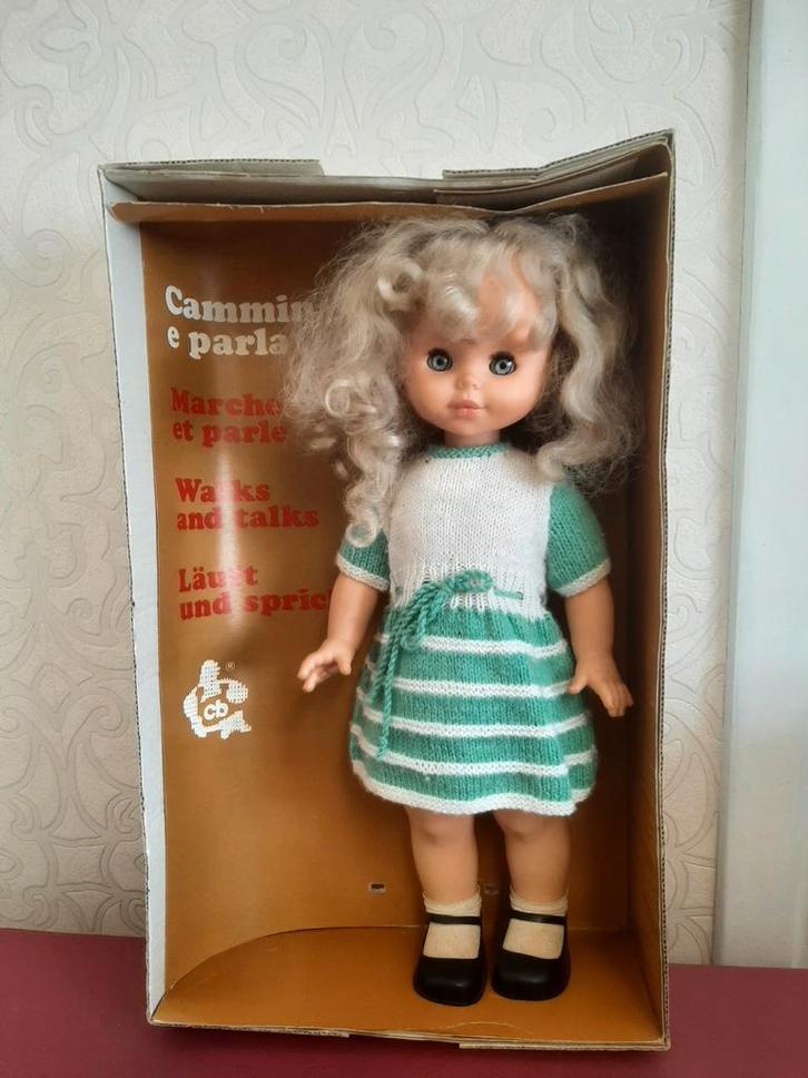 Vintage pratende, lopende pop/jaren '70–originele doos., Verzamelen, Poppen, Gebruikt, Pop, Ophalen of Verzenden