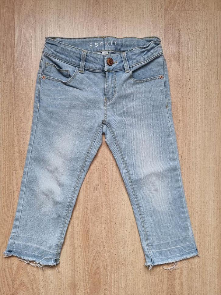 Driekwartjeans - maat 134, Kinderen en Baby's, Kinderkleding | Maat 134, Gebruikt, Meisje, Broek, Ophalen of Verzenden