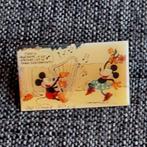 Mickey & Minnie cartoon pin - Disneyland Paris, Collections, Broches, Pins & Badges, Comme neuf, Enlèvement ou Envoi, Insigne ou Pin's