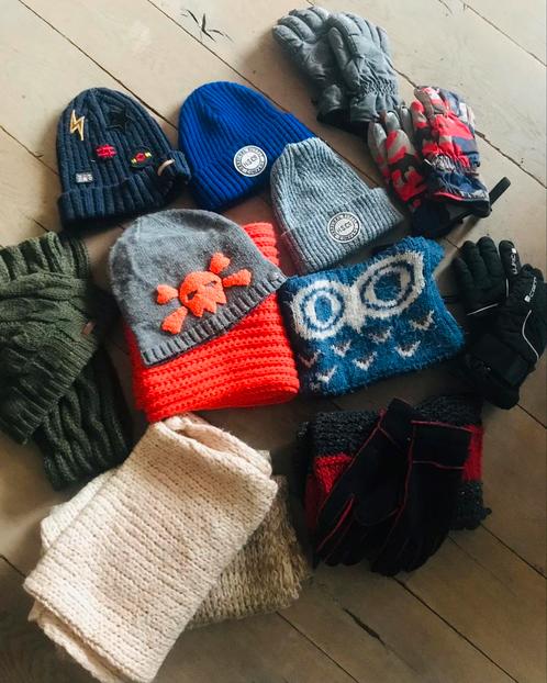 Groot pakket sjaals en mutsen Herschel, Brats, Kinderen en Baby's, Kinderkleding | Mutsen, Sjaals en Handschoenen, Gebruikt, Sjaal
