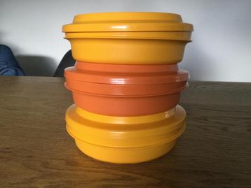 3 vintage Tupperware kommetjes beschikbaar voor biedingen