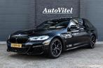 BMW 5 Serie Touring 530iX M Sport | Panodak | Comfortleder |, Autos, BMW, Cuir, Achat, Entreprise, 1865 kg