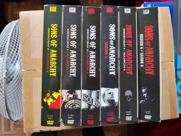 Sons of Anarchy Seizoen 1 tem 6 (25 DVD's!) beschikbaar voor biedingen