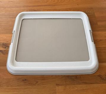 EasyPets padhouder hondentoilet + 15 training pads beschikbaar voor biedingen
