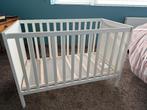 Baby/kinderbed, Kinderen en Baby's, Ophalen, Zo goed als nieuw, Minder dan 140 cm, Matras