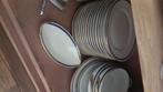 Oud servies wit, goud borduur, Antiek en Kunst, Antiek | Servies compleet, Ophalen