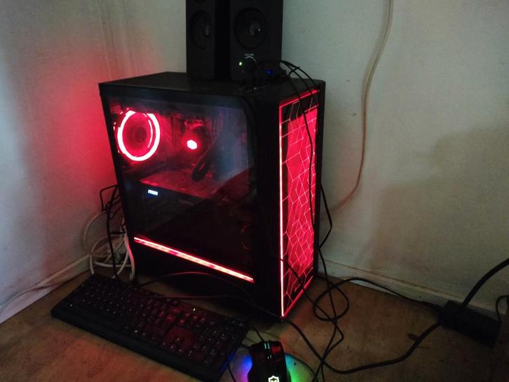 Gaming PC i7-8700, 32GB, GTX 1070 8GB, Computers en Software, Desktop Pc's, Gebruikt, 3 tot 4 Ghz, HDD, SSD, 32 GB, Met videokaart