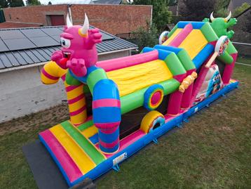Springkasteel Cookie Monster Run huren / te huur beschikbaar voor biedingen