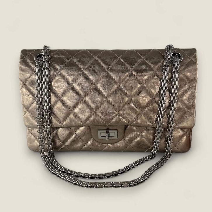 Chanel Reissue 226 metallic bronze, Handtassen en Accessoires, Tassen | Schoudertassen, Gebruikt, Overige merken, Goud, Leer, Ophalen of Verzenden