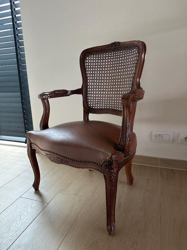 2 antieke kasteelstoelen met bruin lederen afwerking, Antiek en Kunst, Antiek | Meubels | Stoelen en Sofa's, Ophalen