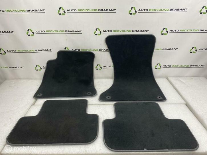 Mattenset Audi A4 B8  Audi A5 8T ORIGINEEL 8K1863691F, Auto-onderdelen, Interieur en Bekleding, Gebruikt, Ophalen of Verzenden