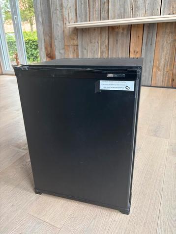 Mini Frigo Noir (garantie de 3 mois + silencieux), Enlèvement ou Envoi, Moins de 45 cm, Moins de 85 cm, Sans bac à congélation