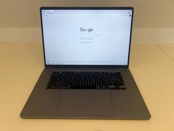 Macbook Pro 15 inch i7- Touch Bar ! - nieuwstaat, Enlèvement ou Envoi, Comme neuf, 15 pouces, MacBook