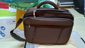 laptoptas, Enlèvement, 17 pouces ou plus, Comme neuf, Sac à bandoulière