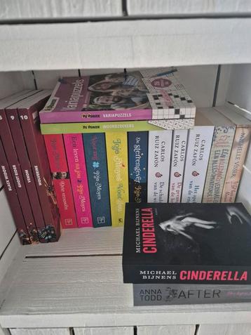 Tall van boeken  disponible aux enchères