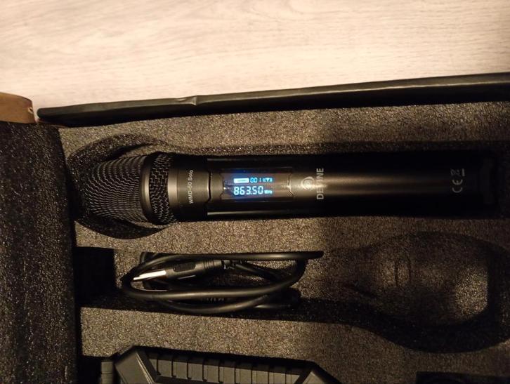 Draadloze microfoon Devine  WMD 50 Solo, Muziek en Instrumenten, Microfoons, Zo goed als nieuw, Ophalen
