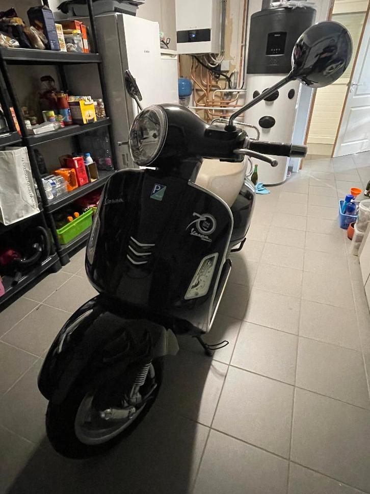 A vendre Vespa GTS 250 ie, Motos, Motos | Piaggio, Particulier, Scooter, 12 à 35 kW, 1 cylindre, Permis Moto A, Enlèvement