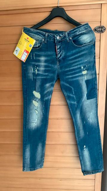 Dsquared2 broek beschikbaar voor biedingen