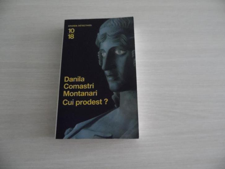 CUI PRODEST  ?     DANILA COMASTRI MONTANARI, Boeken, Detectives, Zo goed als nieuw, Ophalen of Verzenden