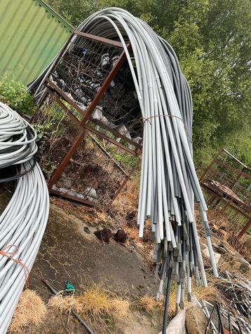 PVC buizen serrebogen beschikbaar voor biedingen
