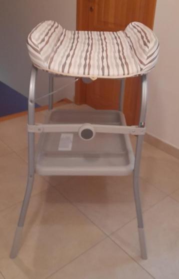 Opvouwbare commode chicco beschikbaar voor biedingen